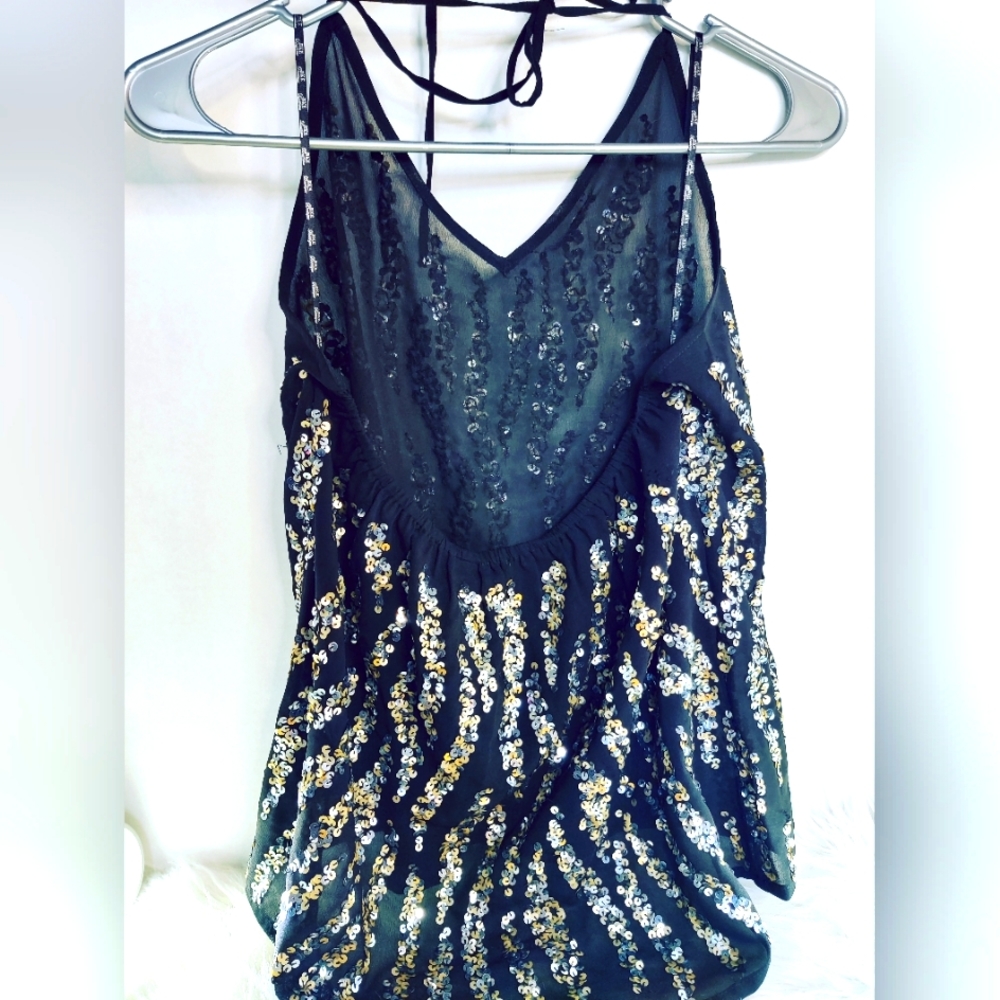 BKE BOUTIQUE *M* BLACK AND SILVER HALTER TOP BLING LOOSE FITTING TOP